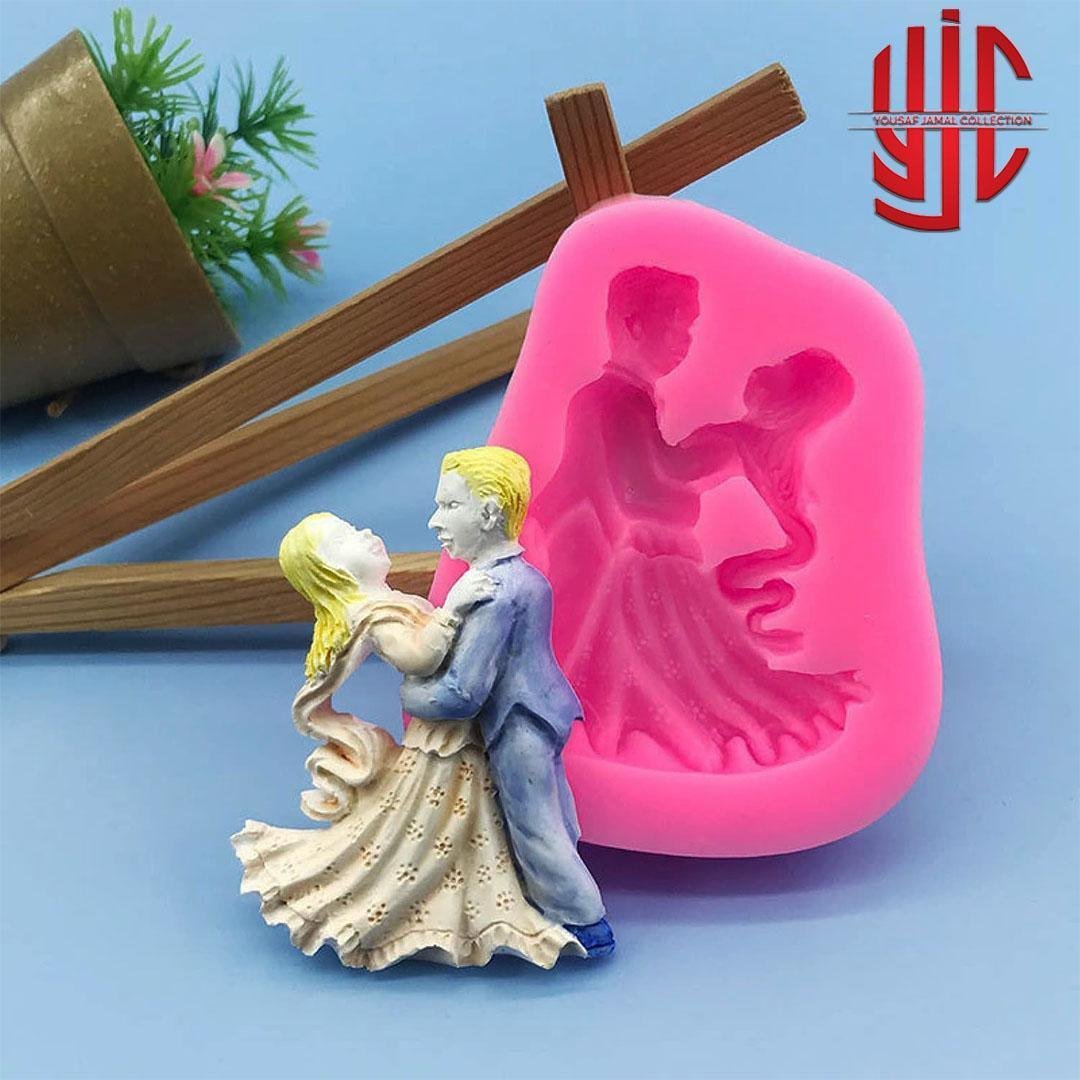 yjc-PLMO-051-1.jpg Silicon Bride & Groom Dancing Chocolate Paste Mold - Image 1