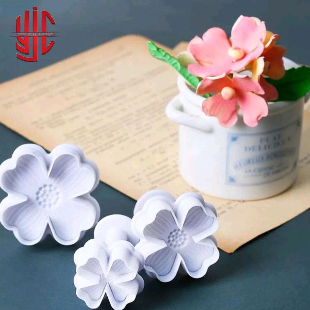 yjc-PLPG-020-1.jpg Plastic 4 Petal Flower Plunger 3 Pieces Set - Image 1